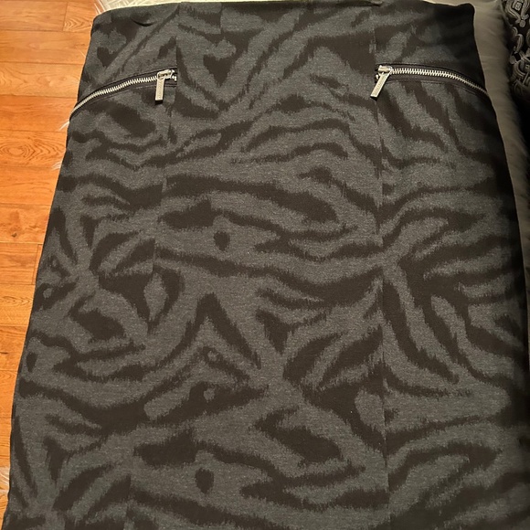 MK Pencil Skirt - Picture 1 of 3